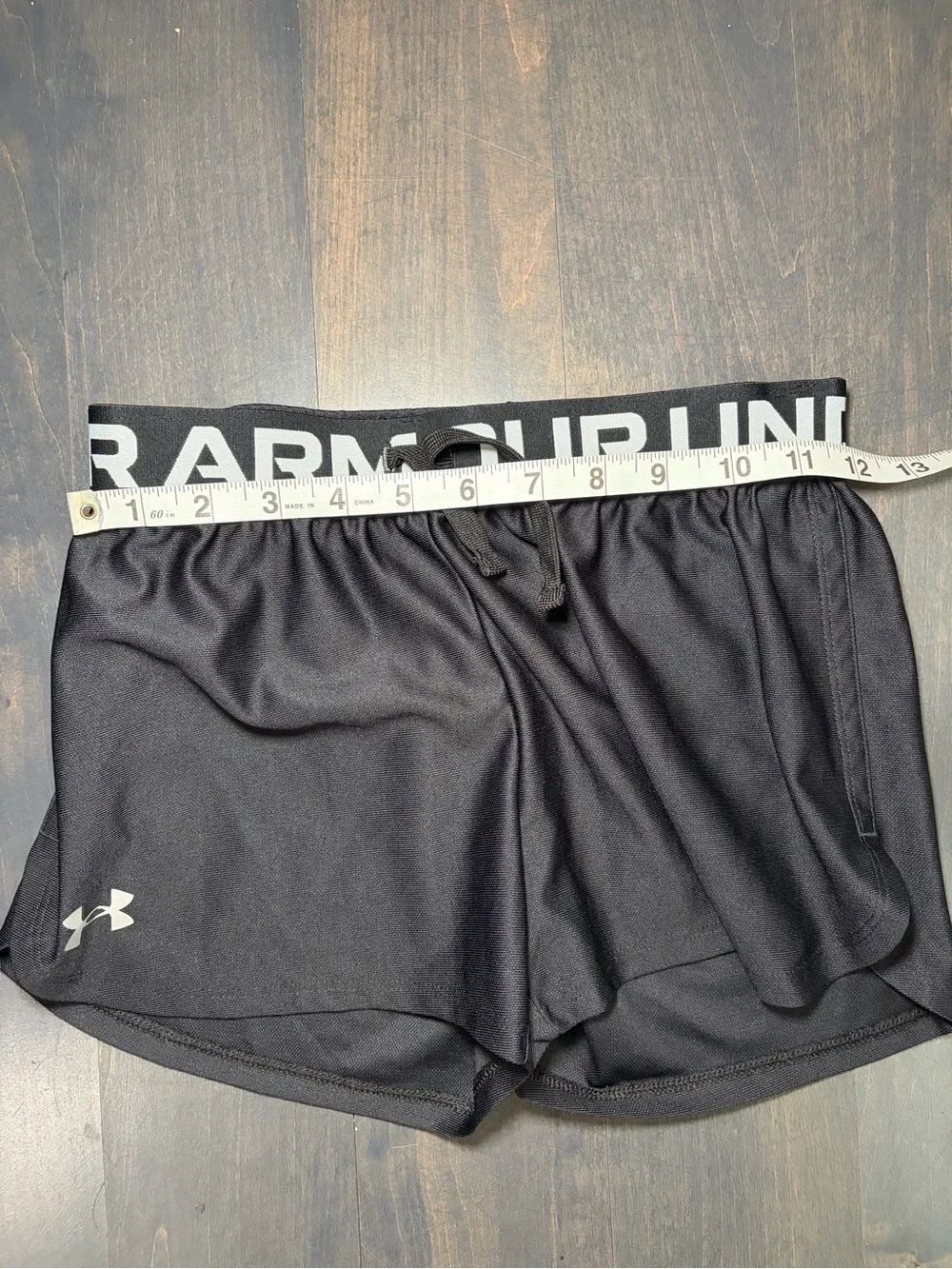 Under Armour Girl’s Black Athletic Shorts with Branded Waistband Size Medium